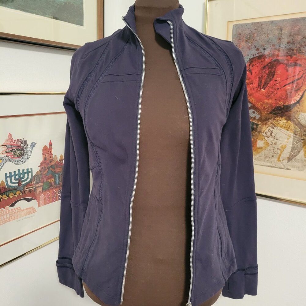 Lululemon Navy Blue Running Jacket Size 10 - Picture 4 of 8